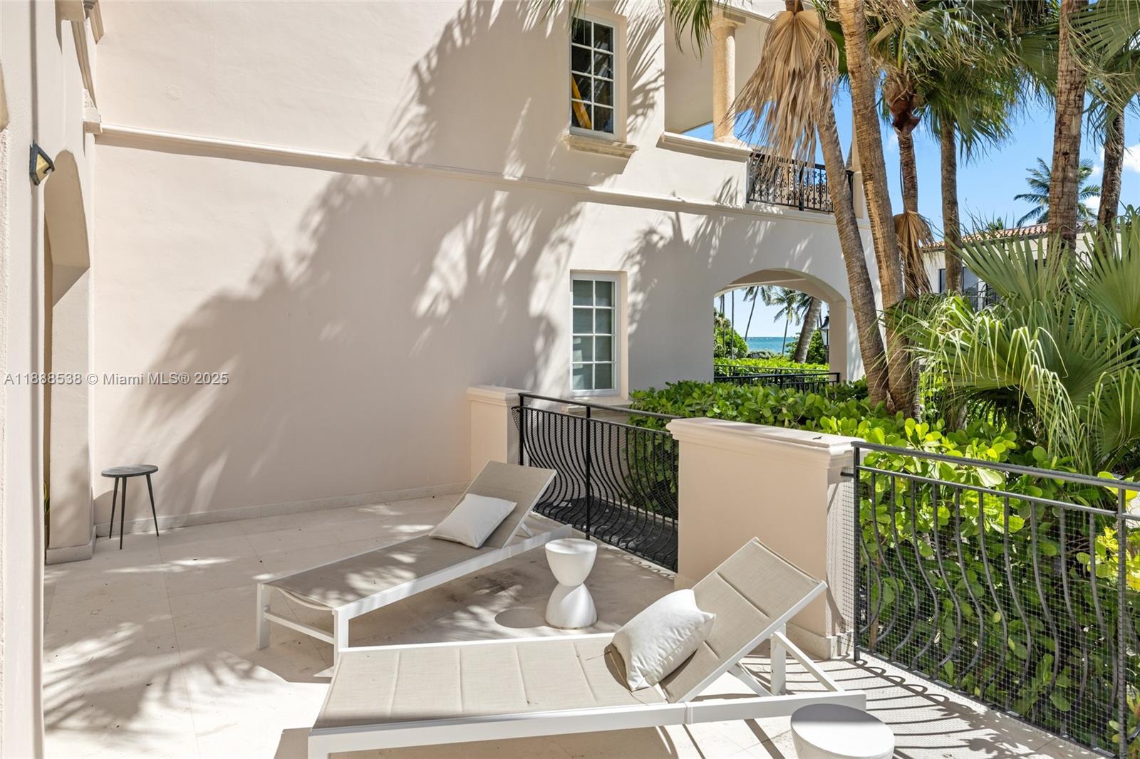 19216 Fisher Is Dr #19216 Miami Beach, FL 33109