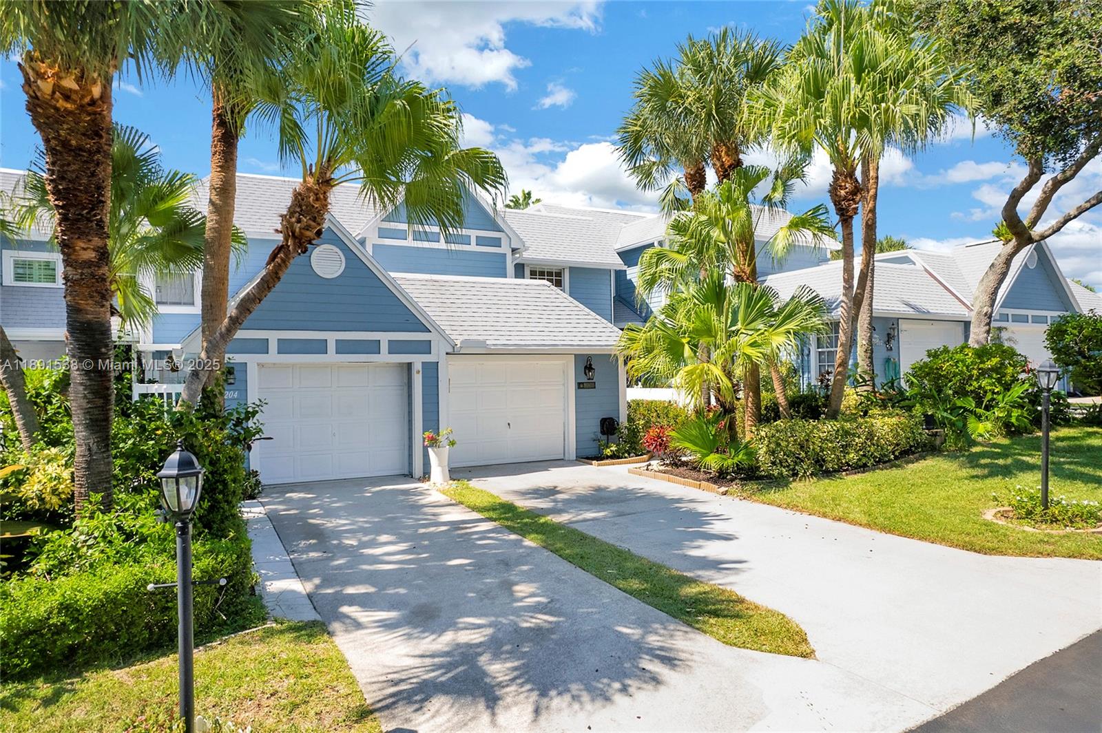 203 Ocean Dunes Cir Jupiter, FL 33477