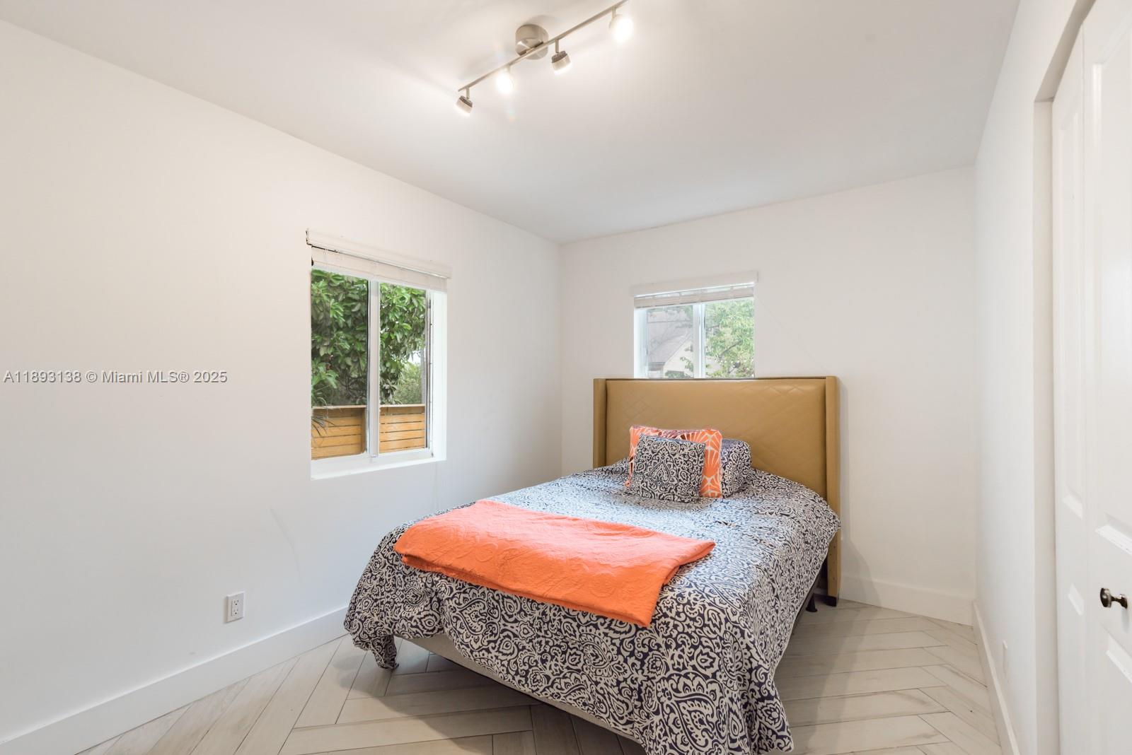 44 NW 40th St Miami, FL 33127