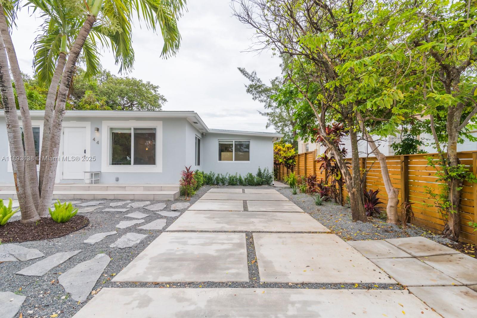 44 NW 40th St Miami, FL 33127