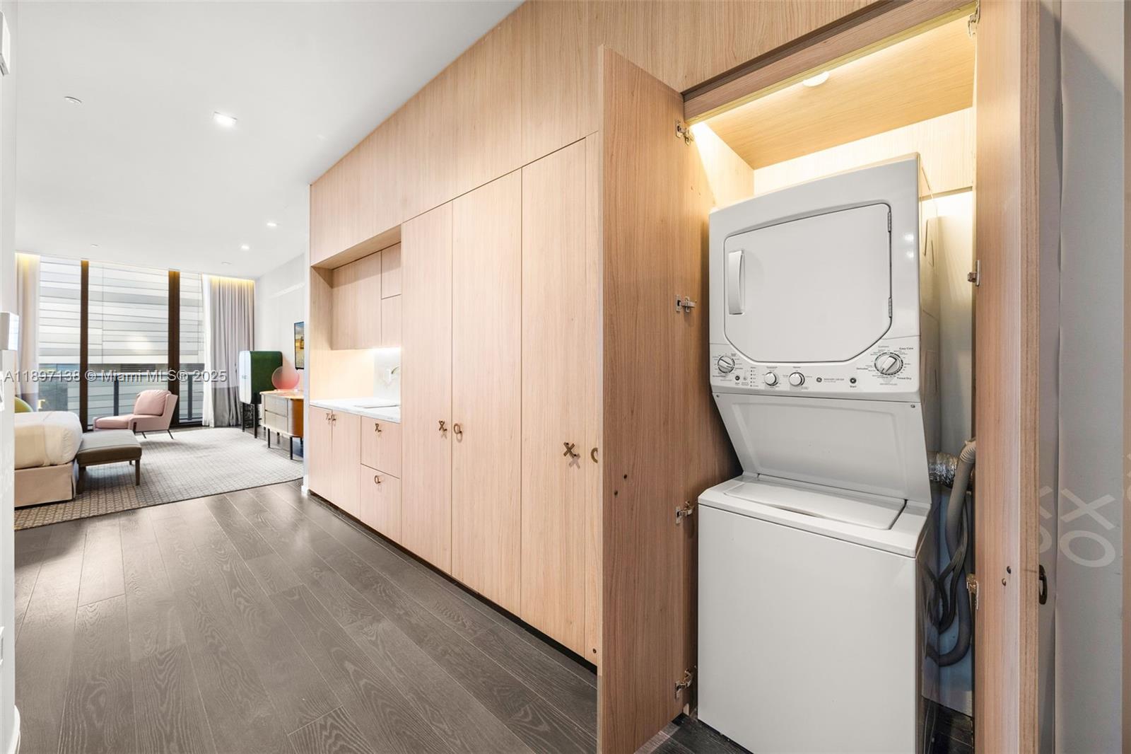 image Sls Lux Brickell16