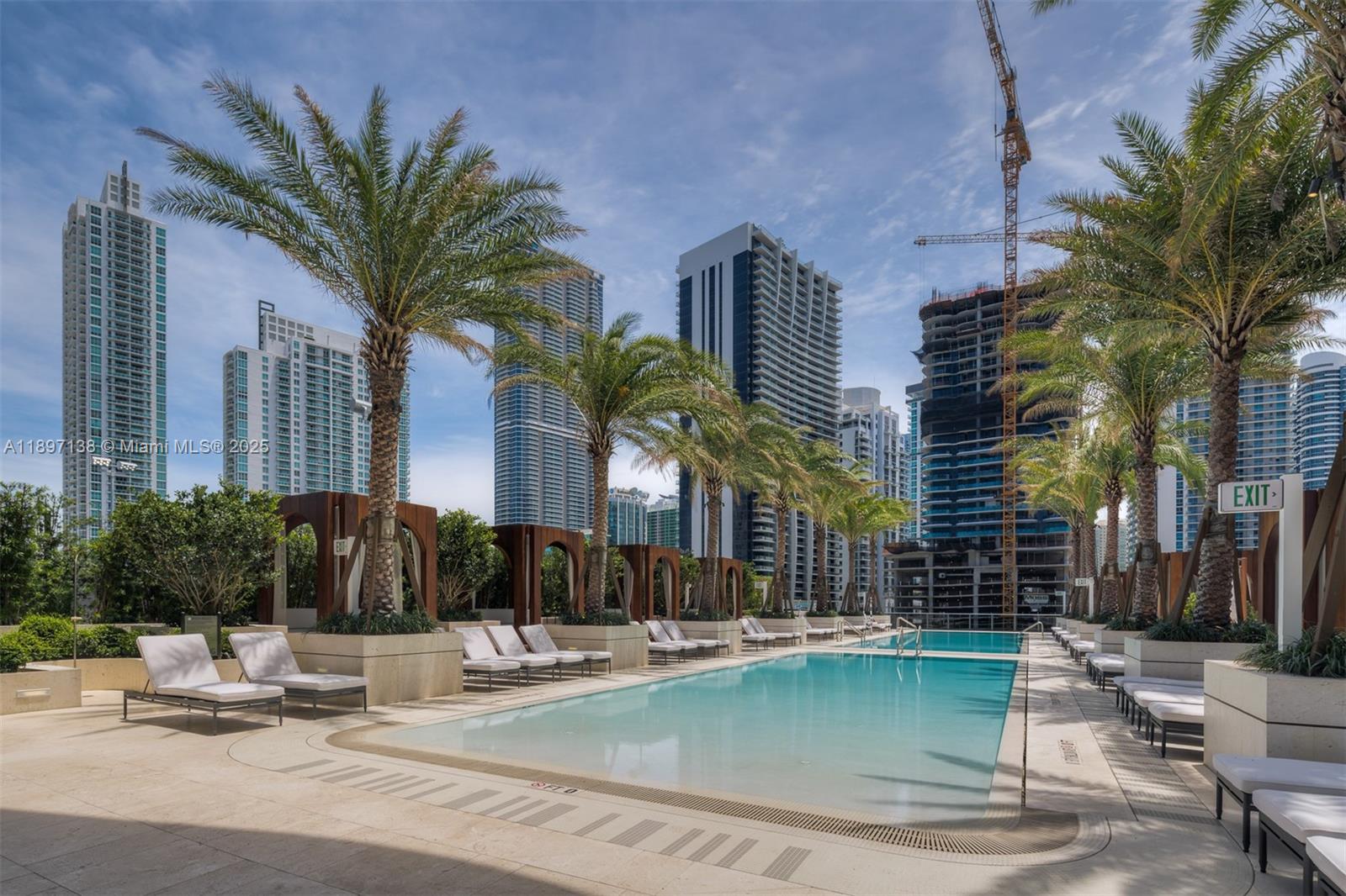 image Sls Lux Brickell20