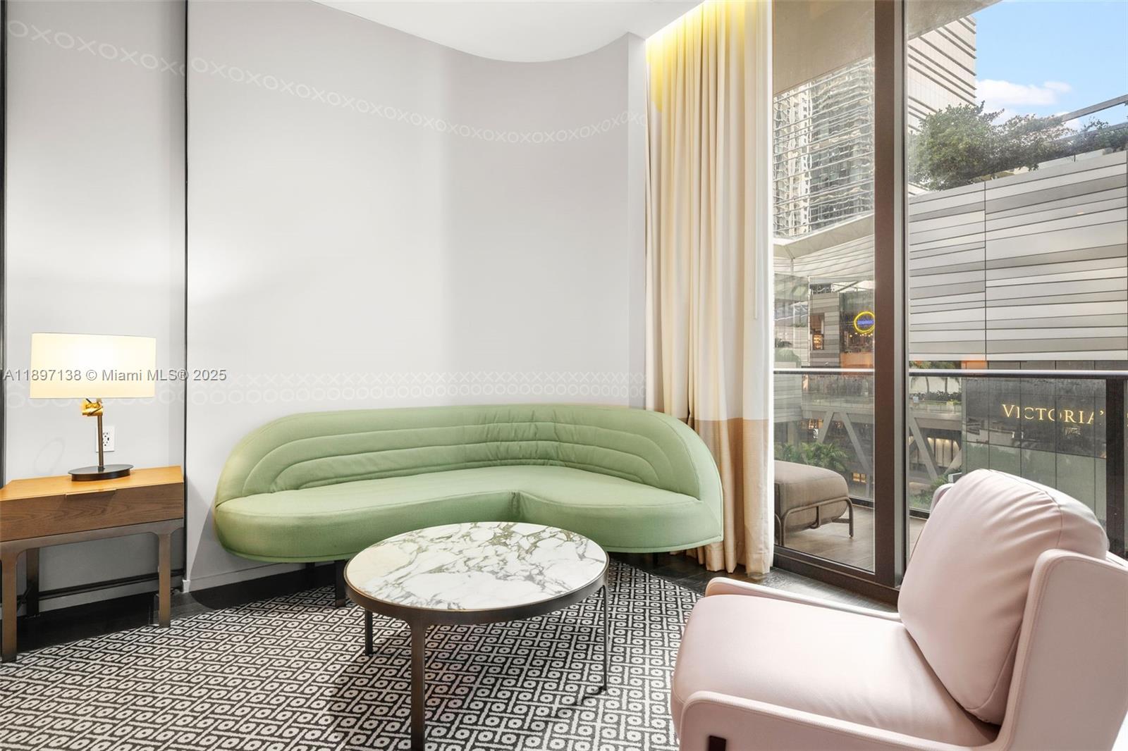 image Sls Lux Brickell3