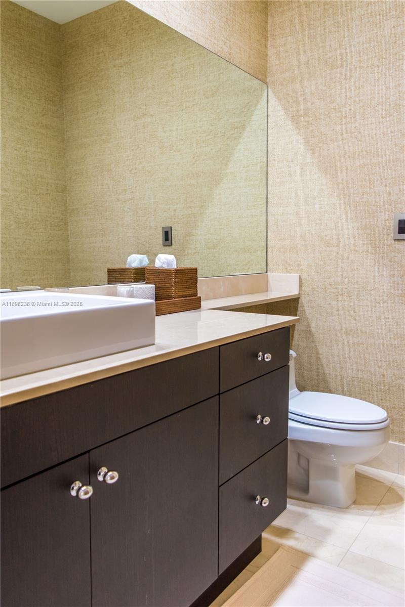 3705 NE 214th St #13 Aventura, FL 33180