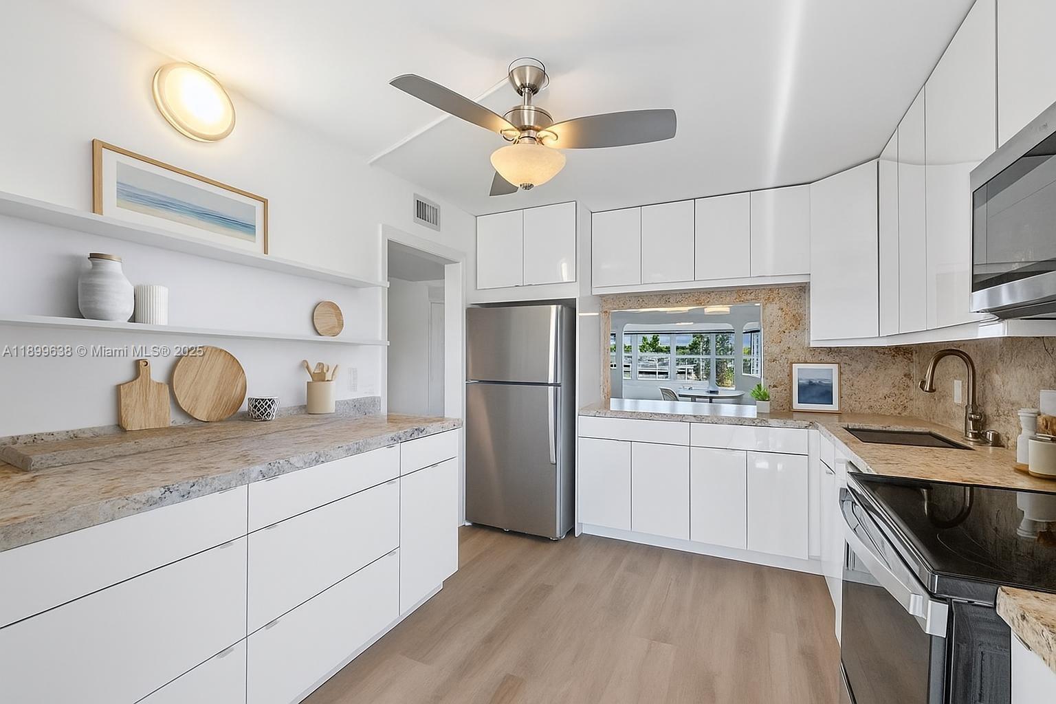 3111 NE 51st St #202C