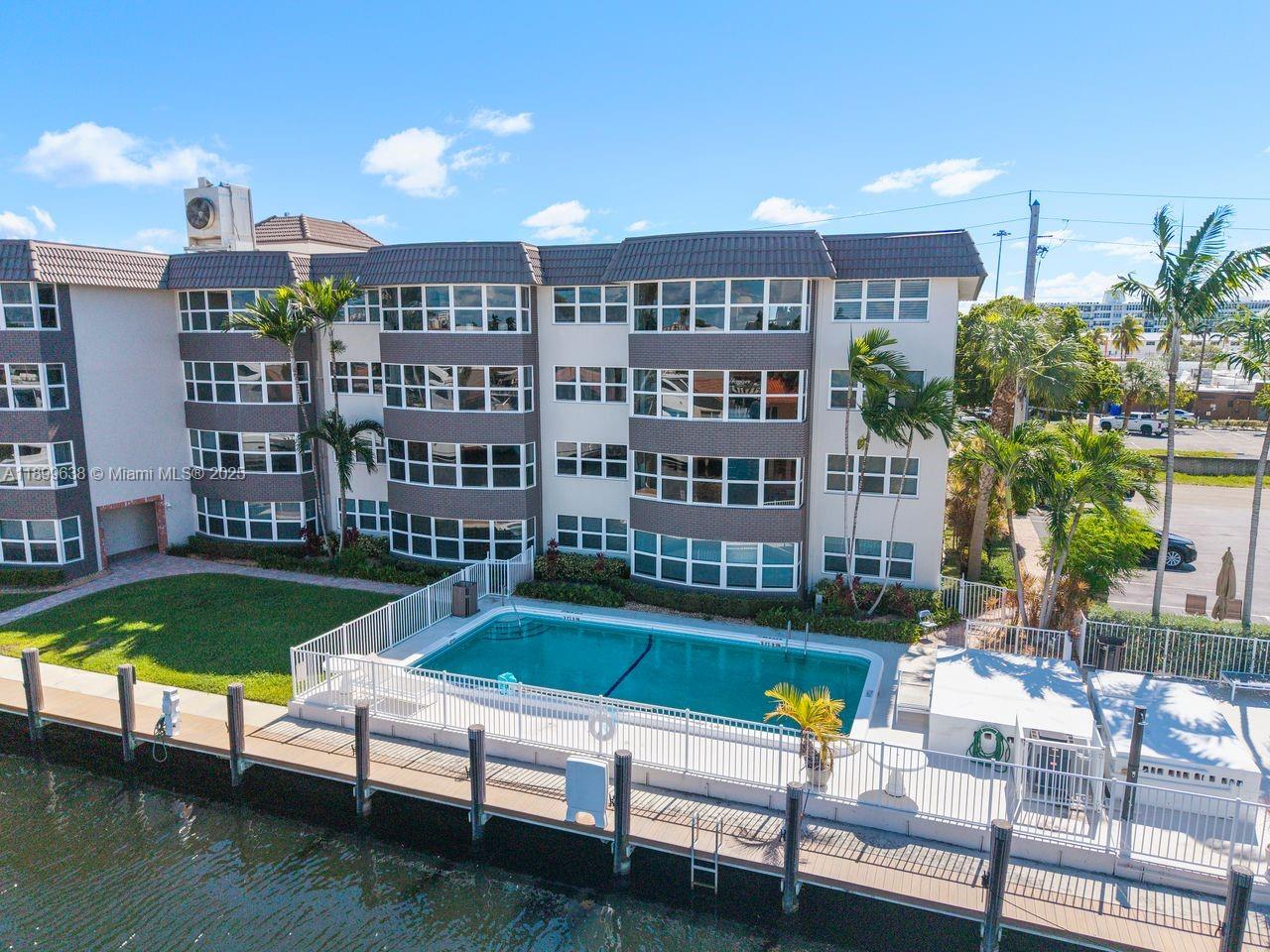 3111 NE 51st St #202C Fort Lauderdale, FL 33308