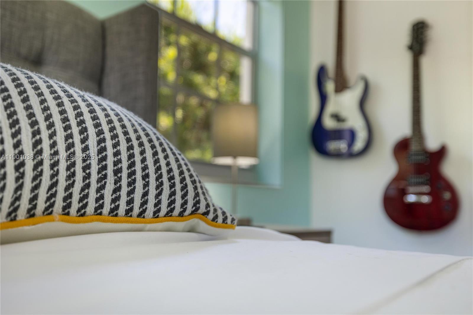 8926 Abbott Ave Surfside, FL 33154