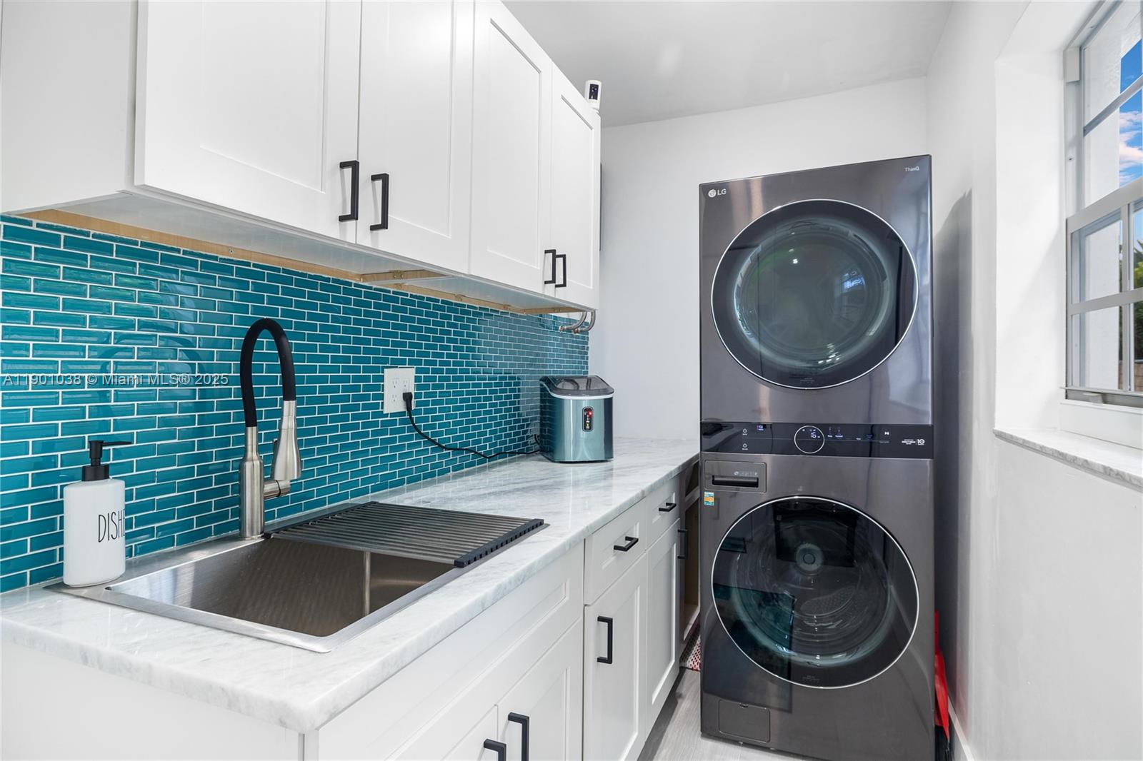 8926 Abbott Ave Surfside, FL 33154