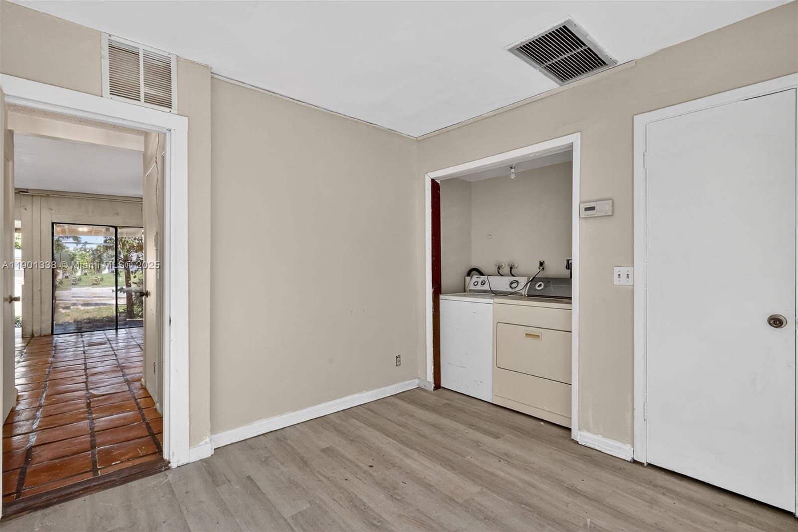 611 Broward Ave Green Acres, FL 33463