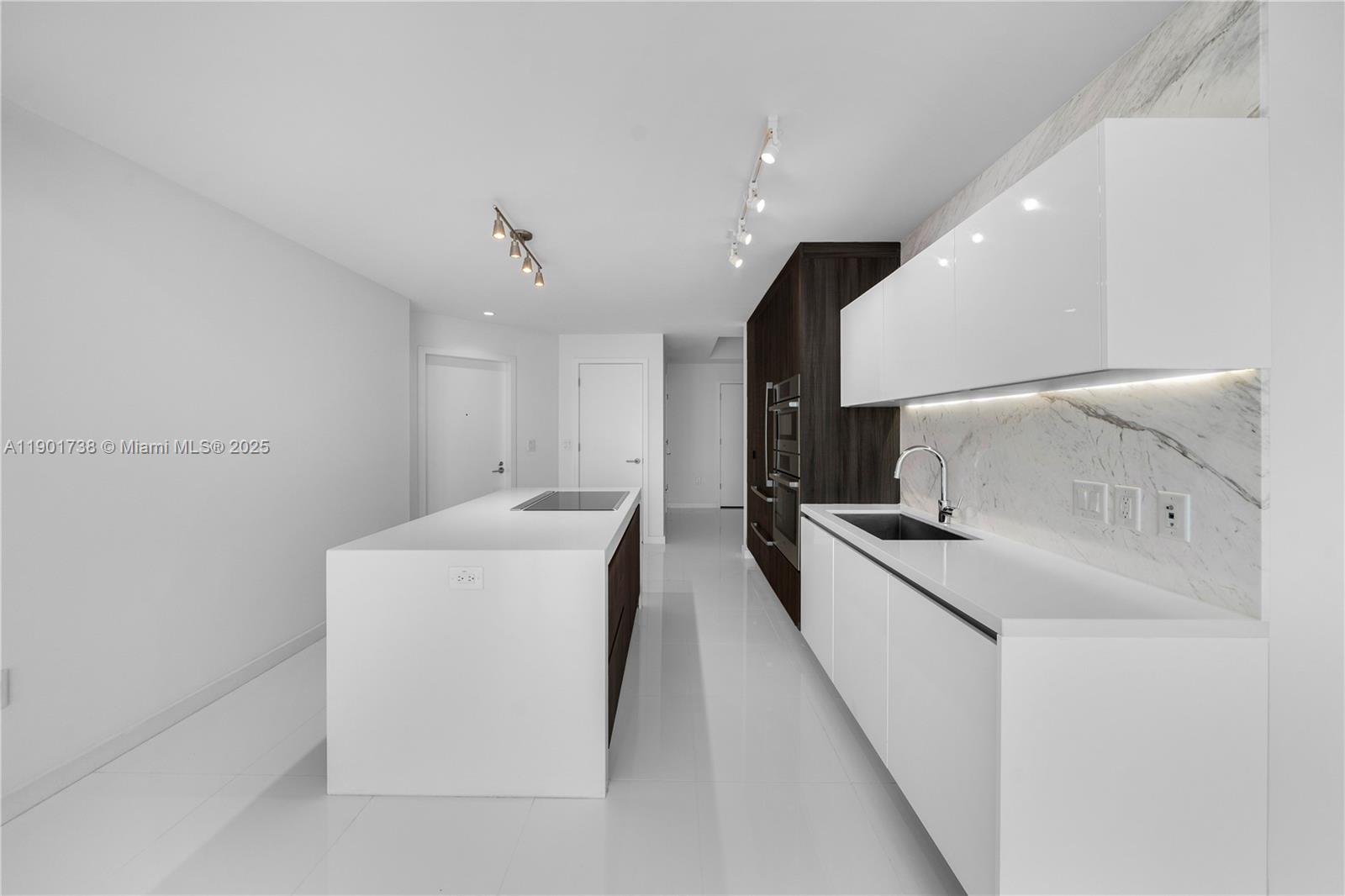 851 NE 1st Ave #2106