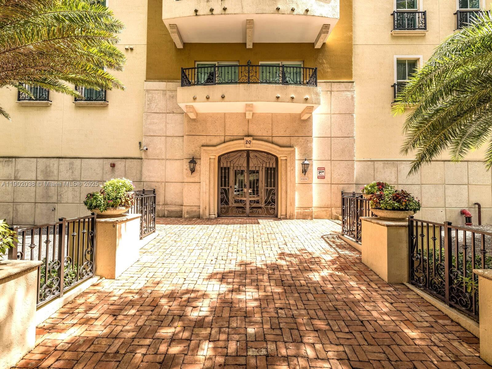 20 Calabria Ave #505