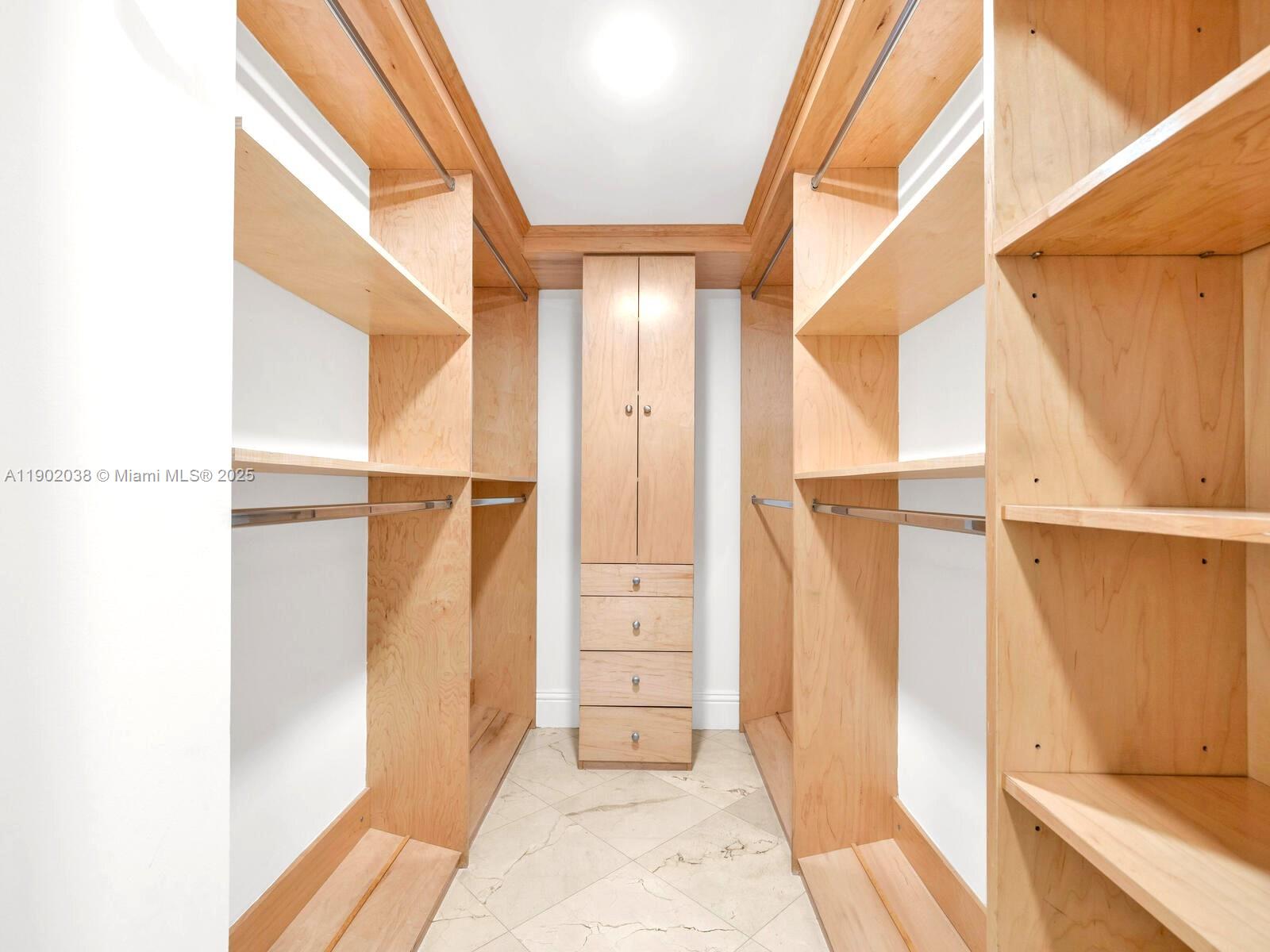 20 Calabria Ave #505 Coral Gables, FL 33134