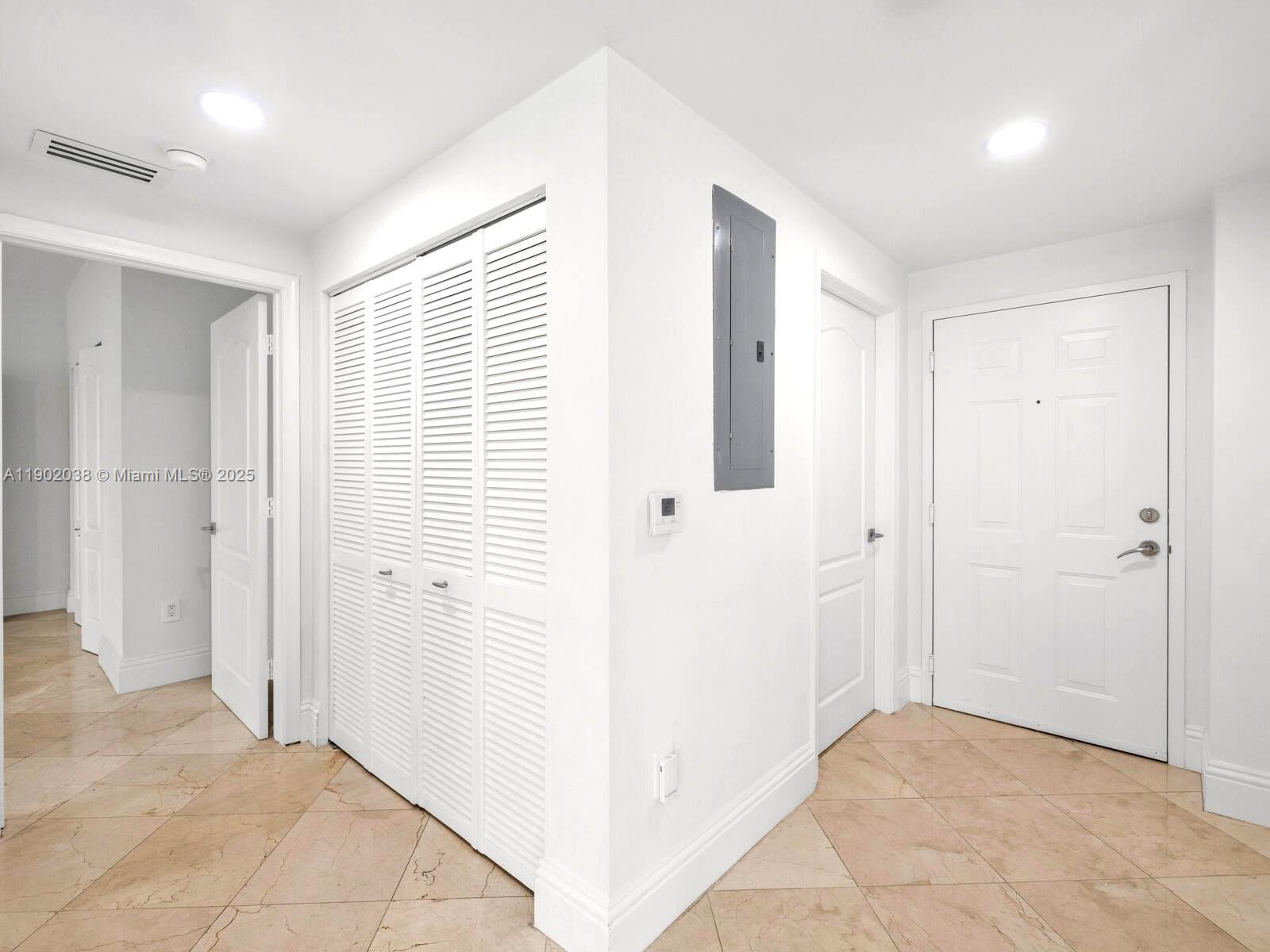 20 Calabria Ave #505 Coral Gables, FL 33134