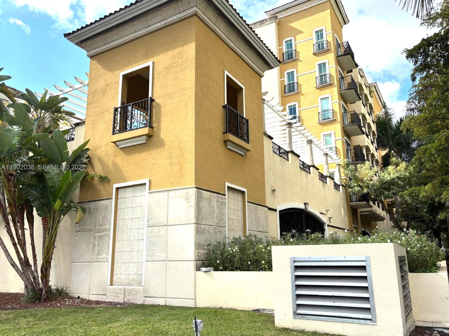 20 Calabria Ave #505 Coral Gables, FL 33134