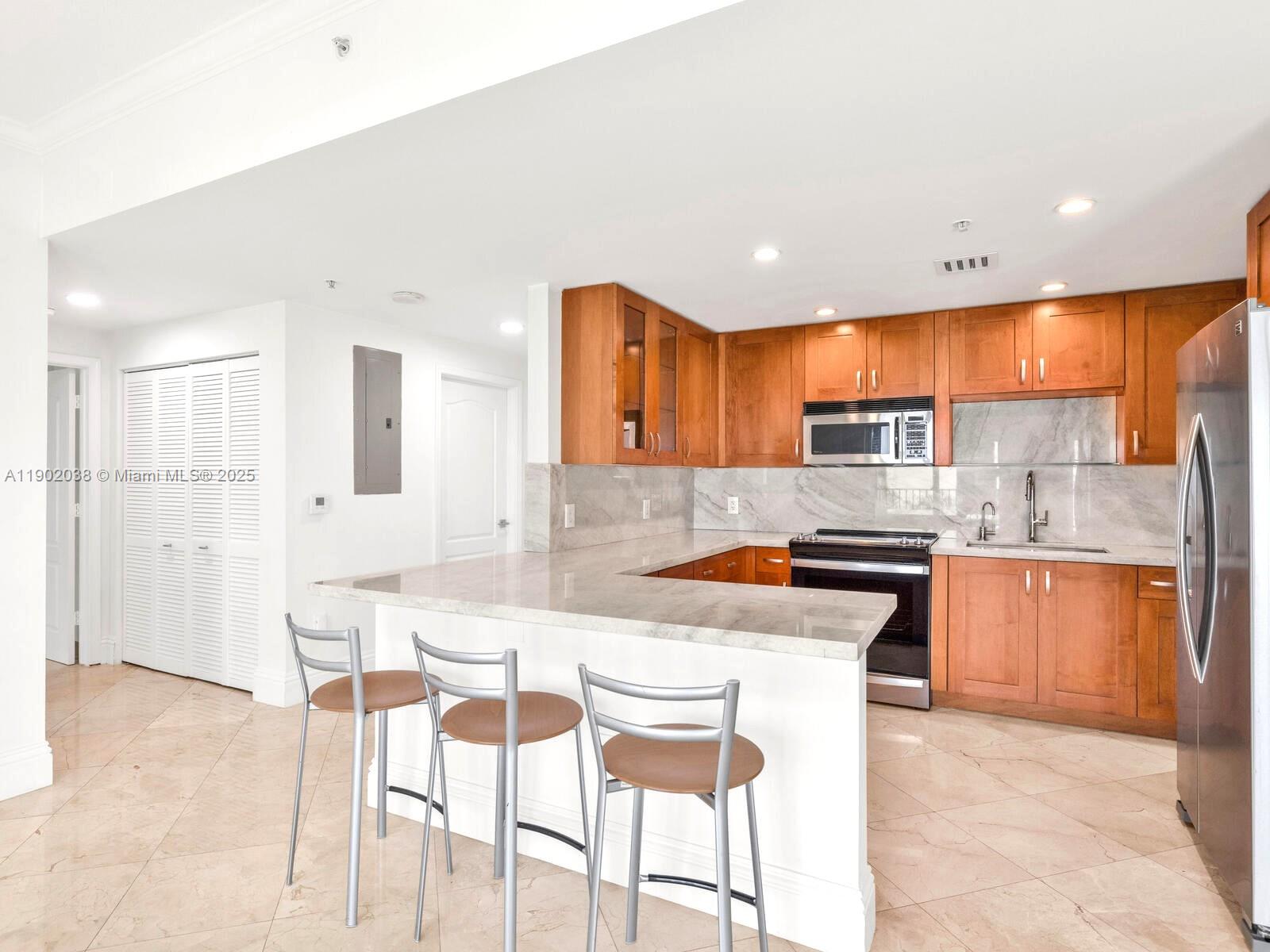 20 Calabria Ave #505 Coral Gables, FL 33134