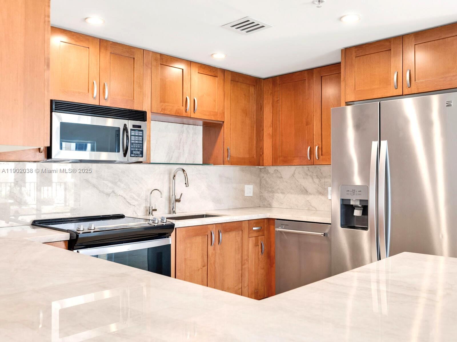 20 Calabria Ave #505 Coral Gables, FL 33134