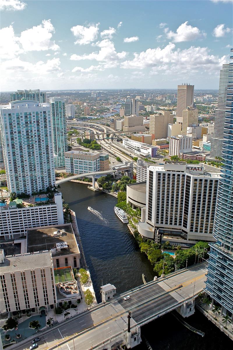image Icon Brickell I9
