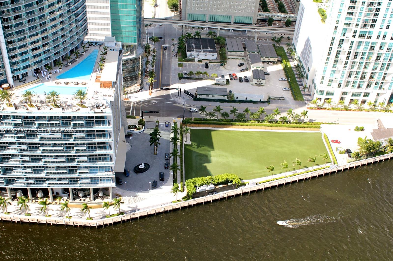 image Icon Brickell I6