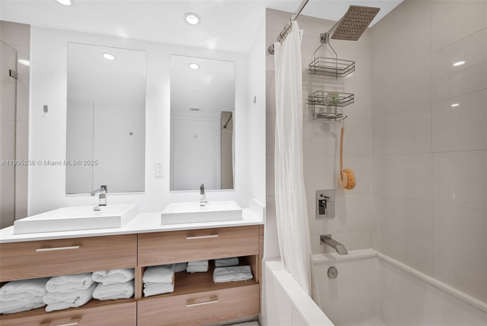 image Sls Brickell26