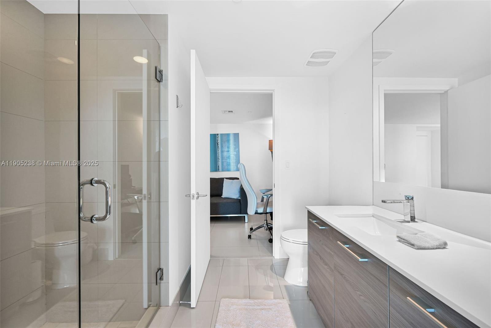 image Sls Brickell32