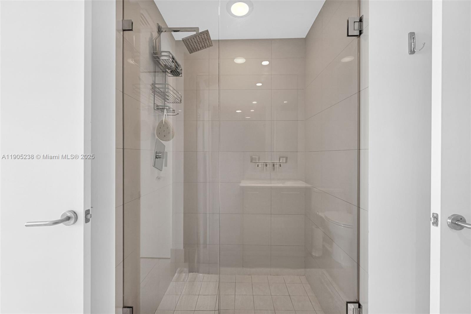 image Sls Brickell33