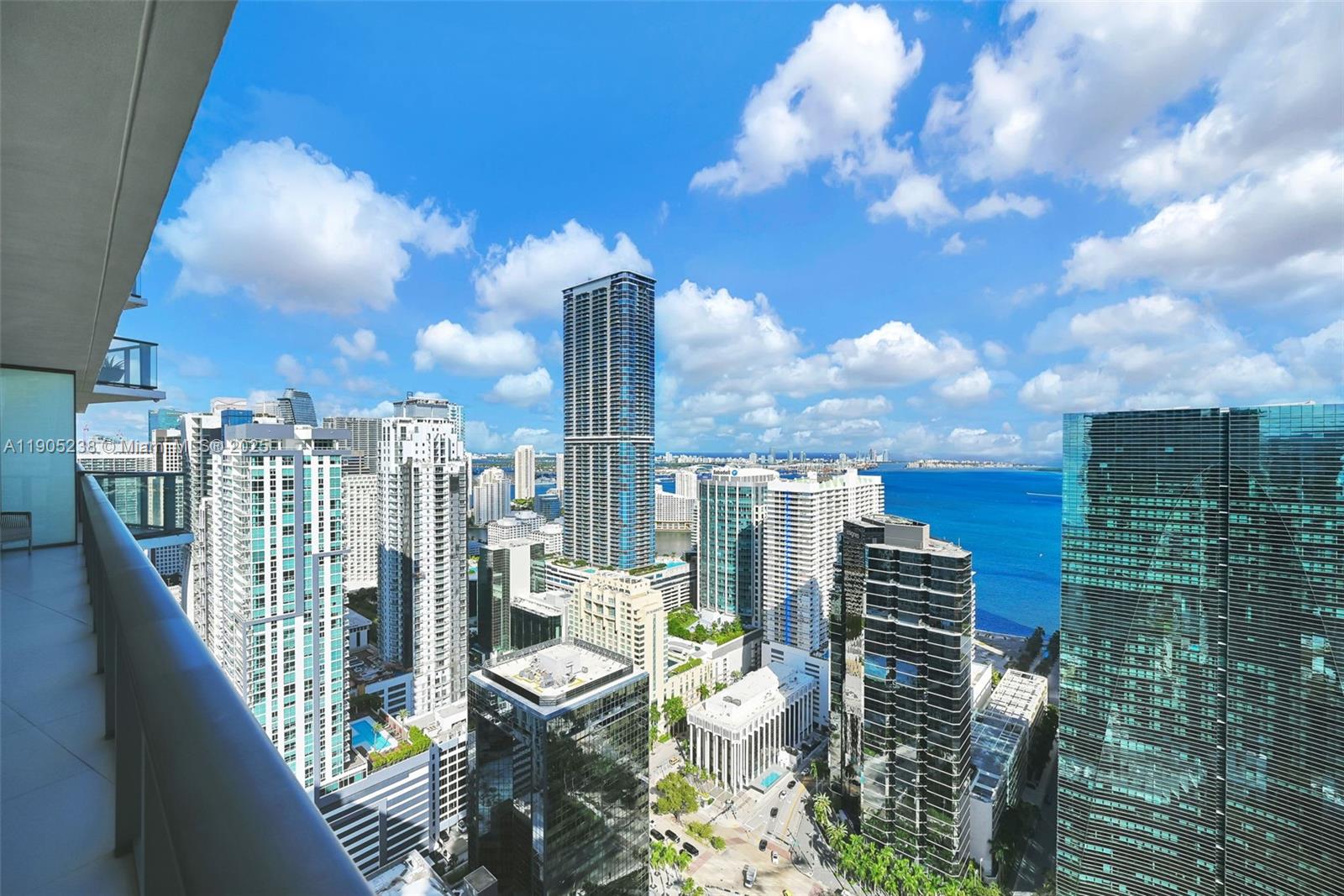 image Sls Brickell38