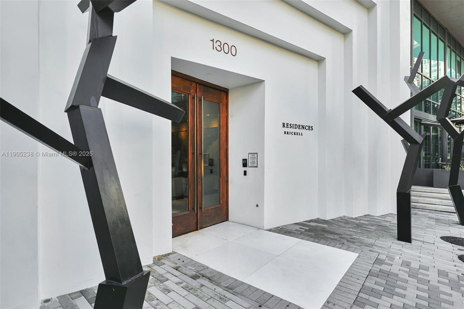 image Sls Brickell49