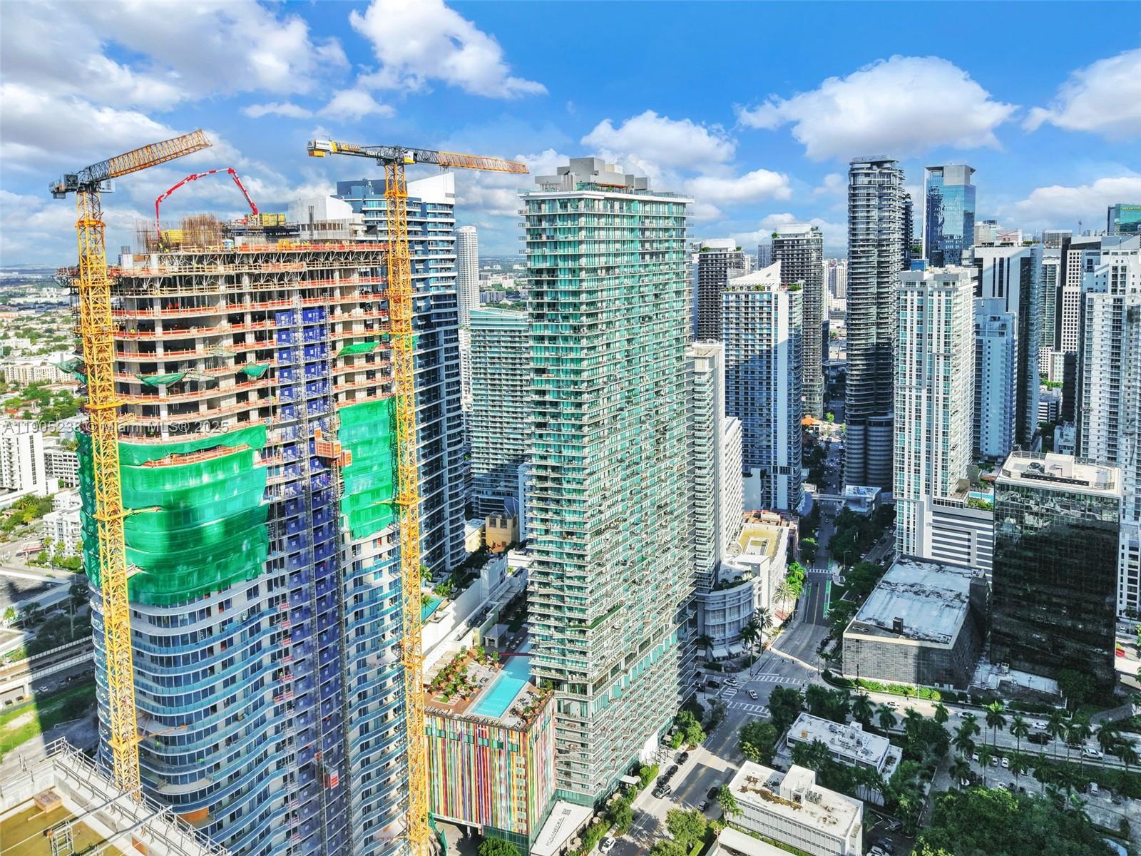 image Sls Brickell62