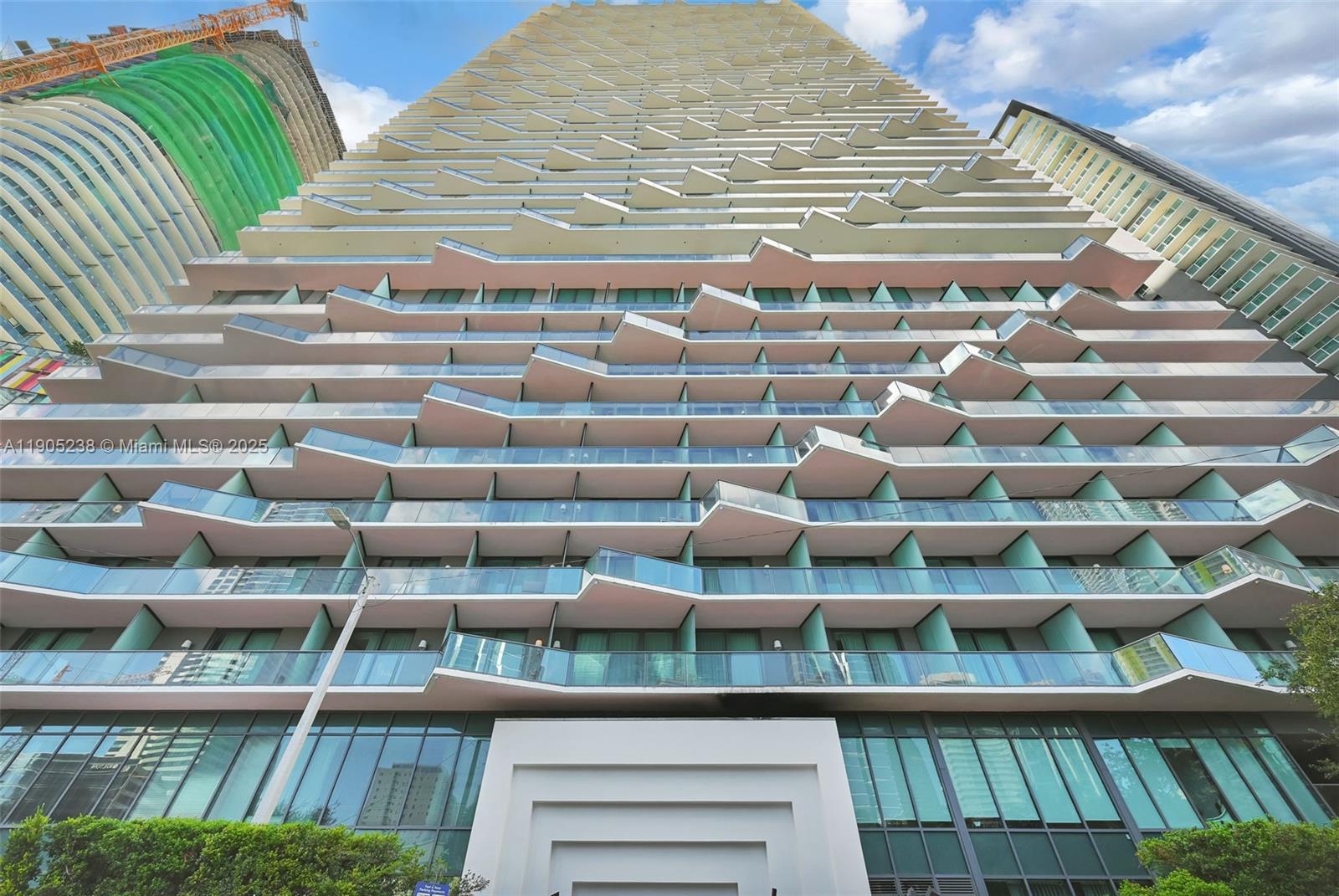 image Sls Brickell69