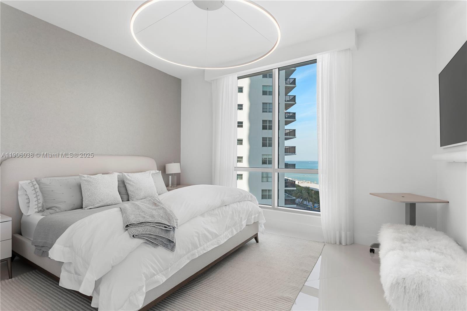 5959 Collins Ave #807 Miami Beach, FL 33140