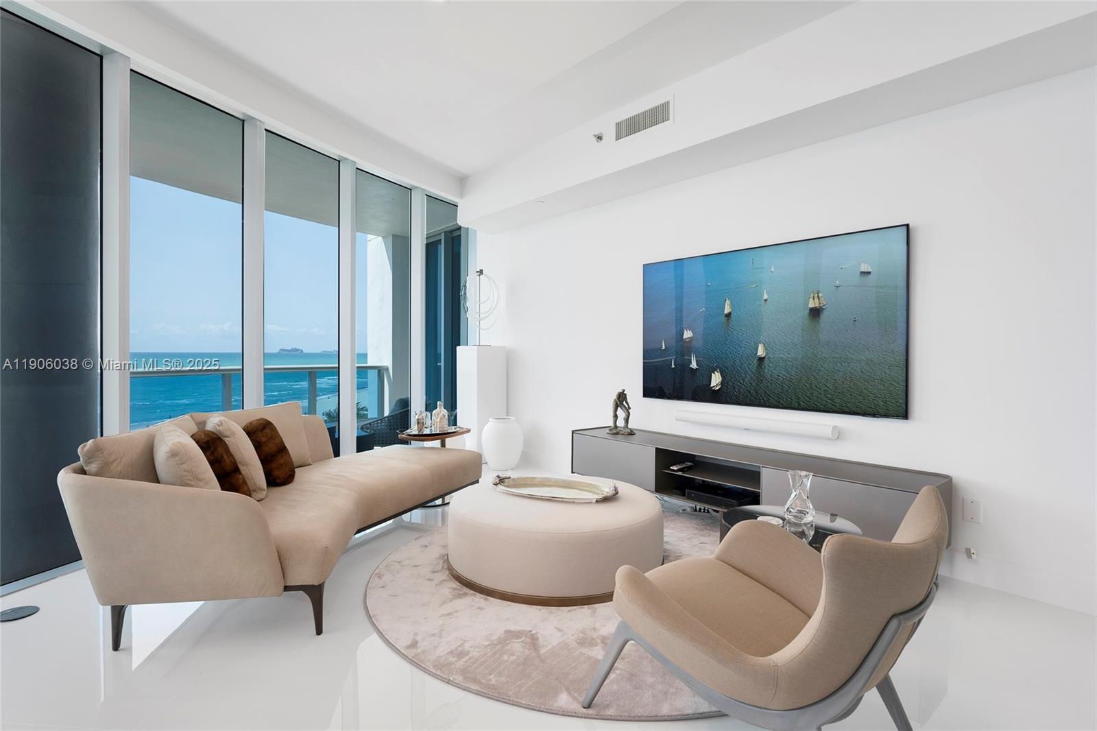 5959 Collins Ave #807 Miami Beach, FL 33140