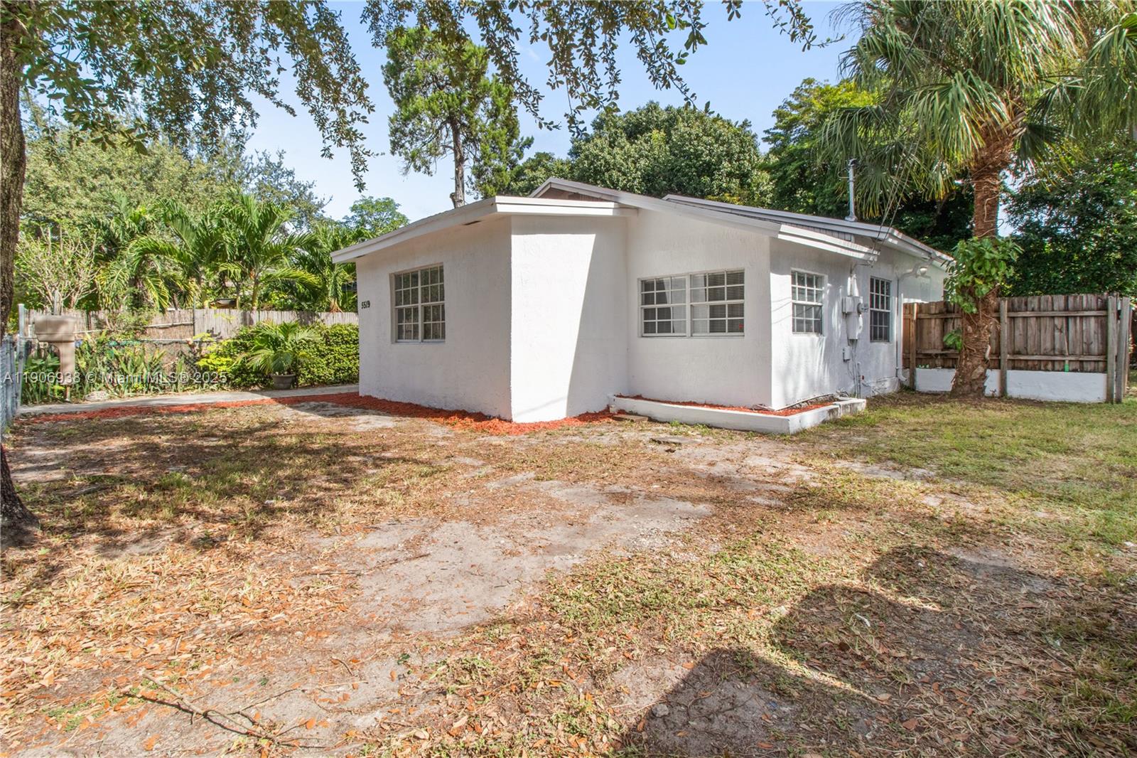 5519 NW 4th Ave Miami, FL 33127