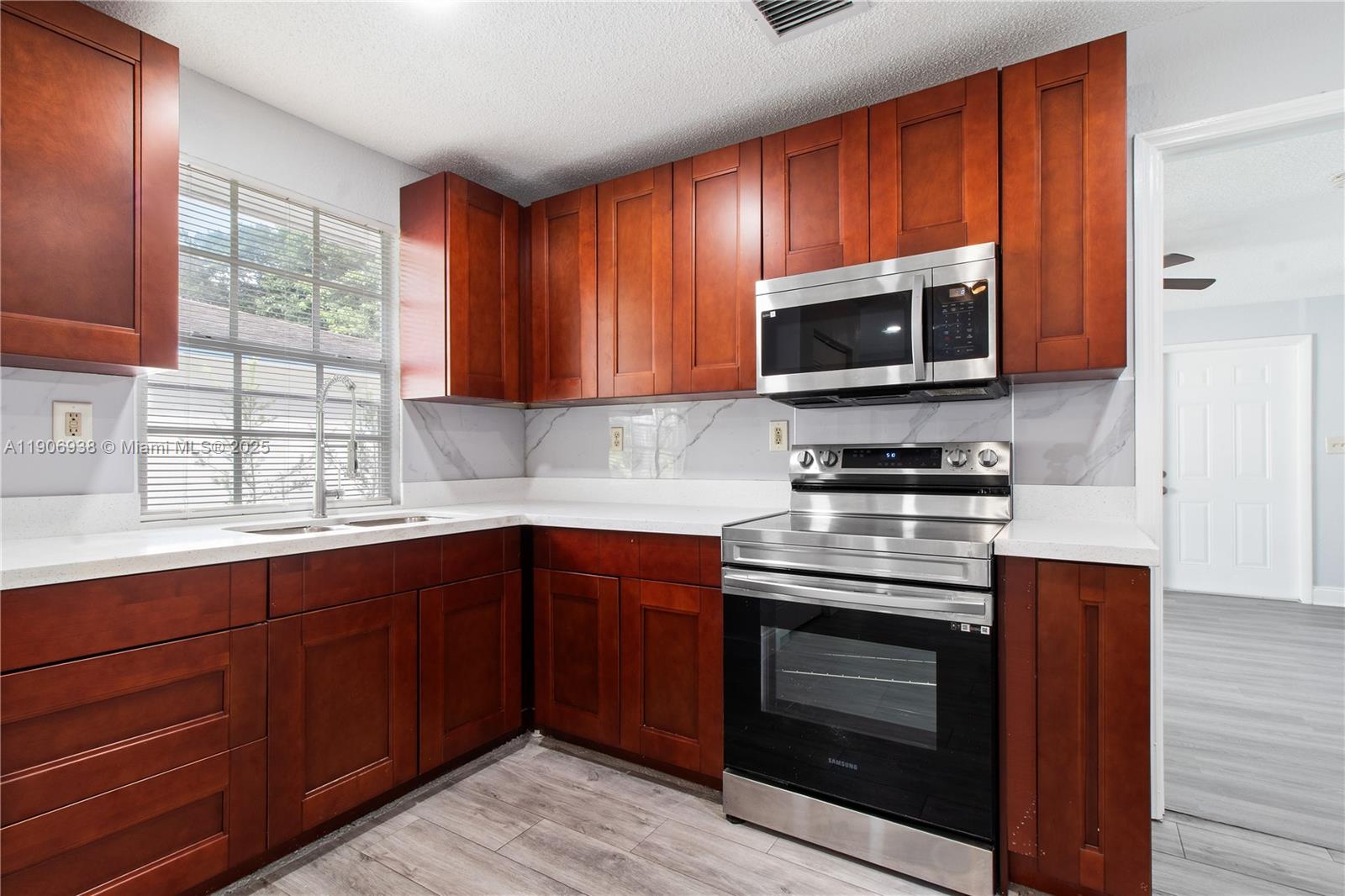 5519 NW 4th Ave Miami, FL 33127