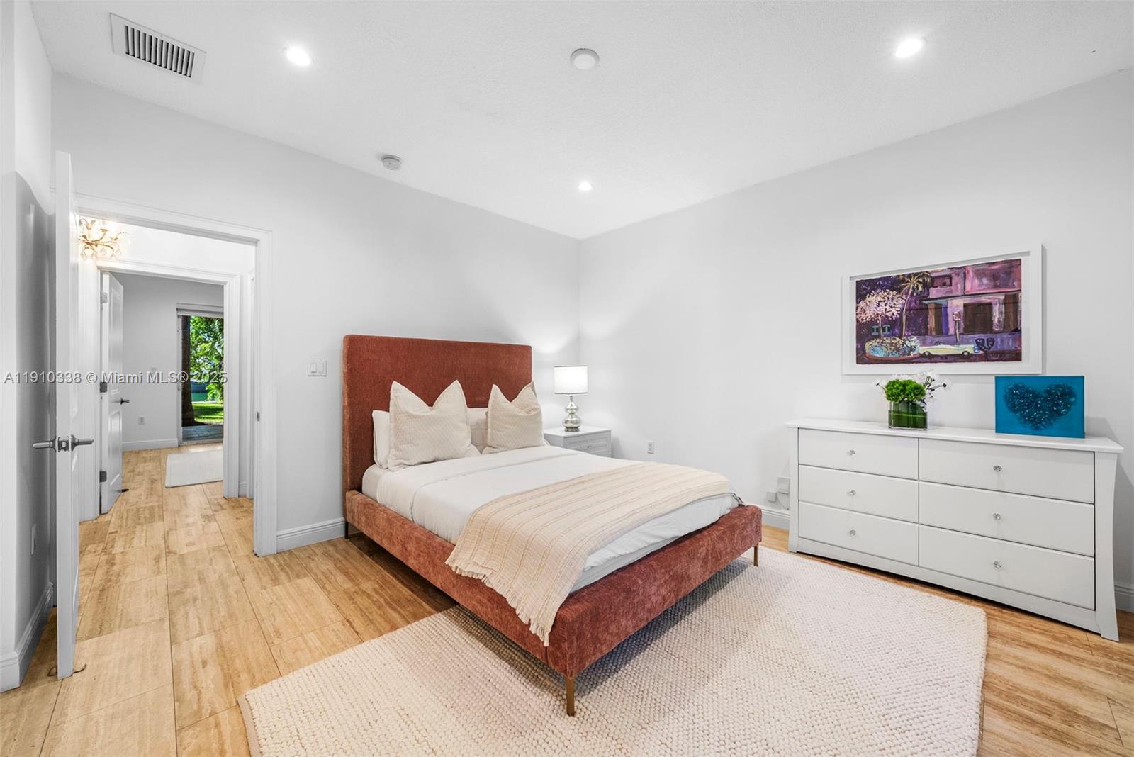 6300 Allison Rd Miami Beach, FL 33141