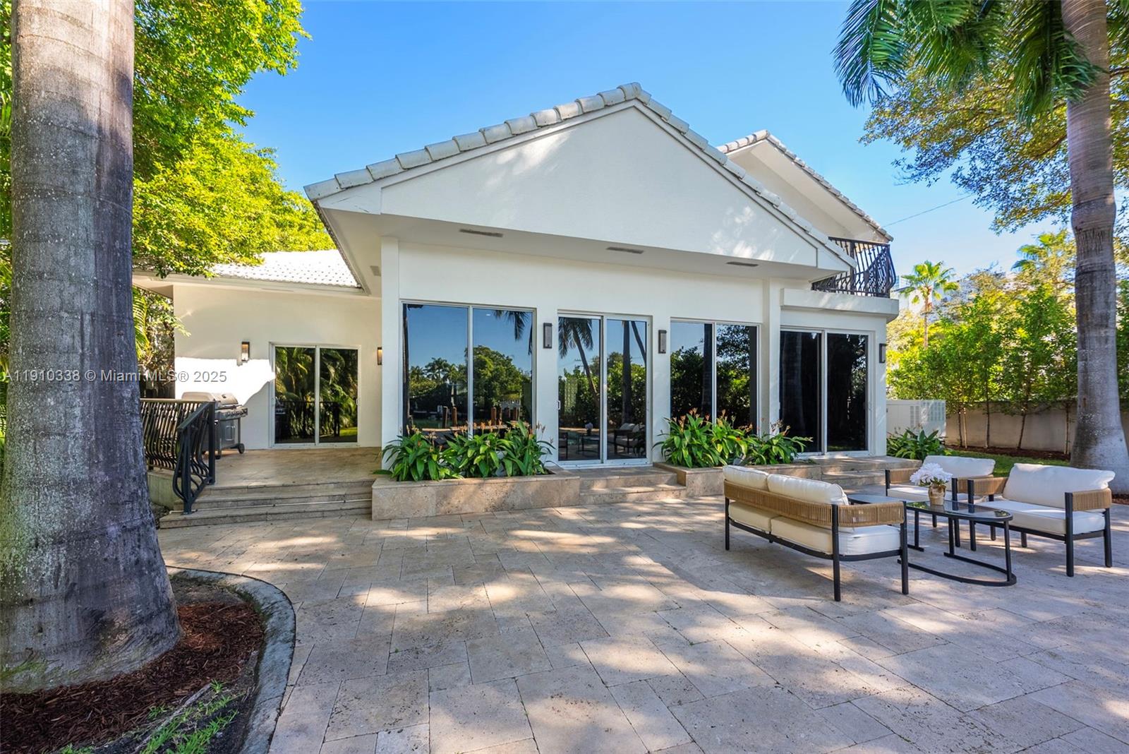 6300 Allison Rd Miami Beach, FL 33141