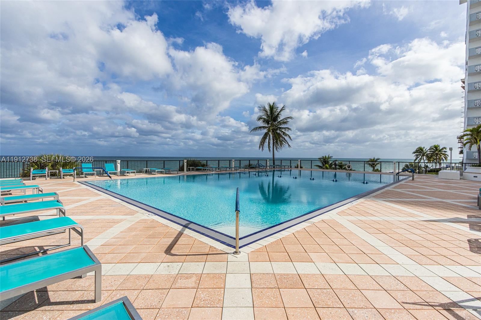 4280 Galt Ocean Dr #8F Fort Lauderdale, FL 33308