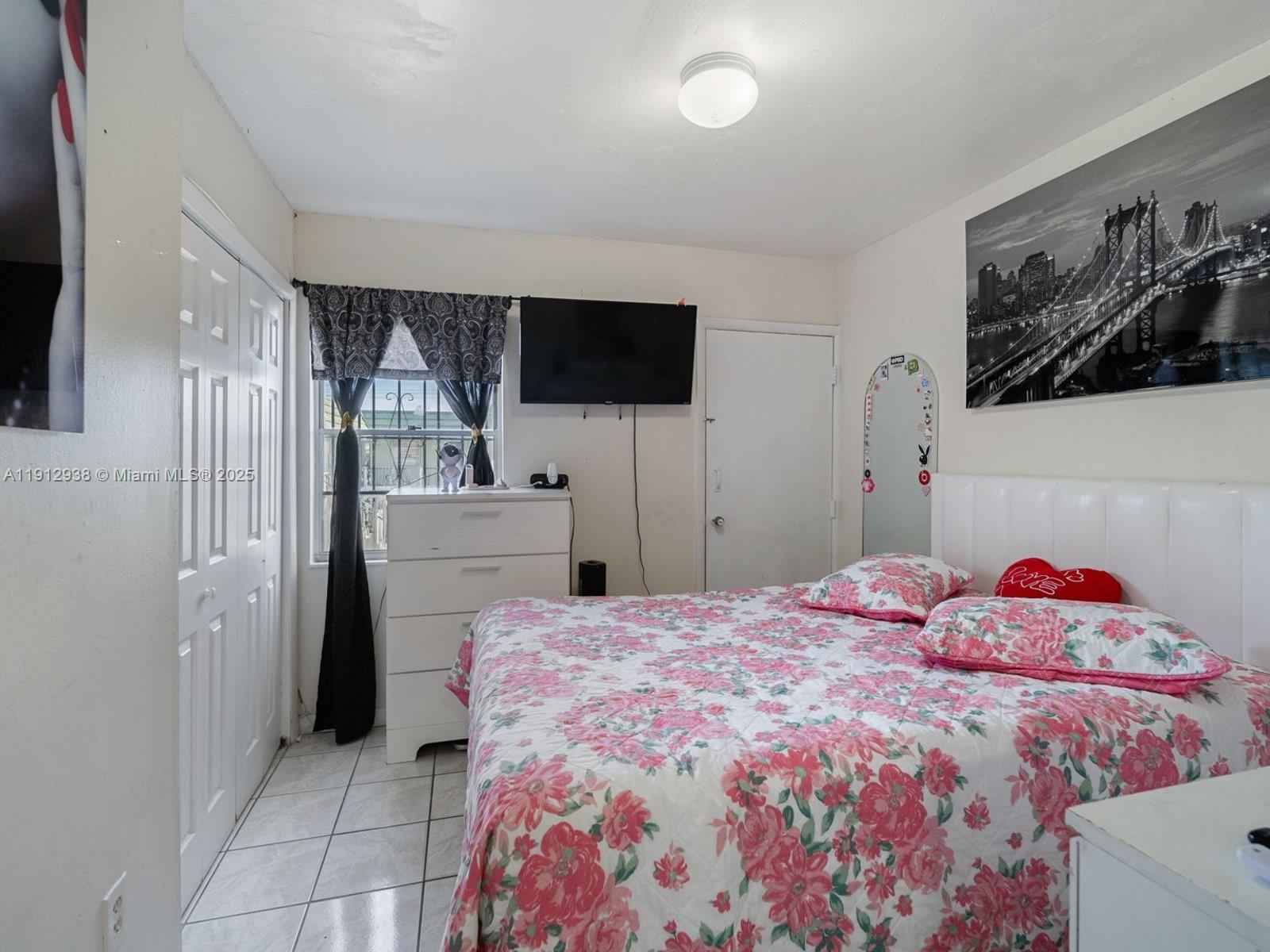 4470 NW 9th St #3 Miami, FL 33126