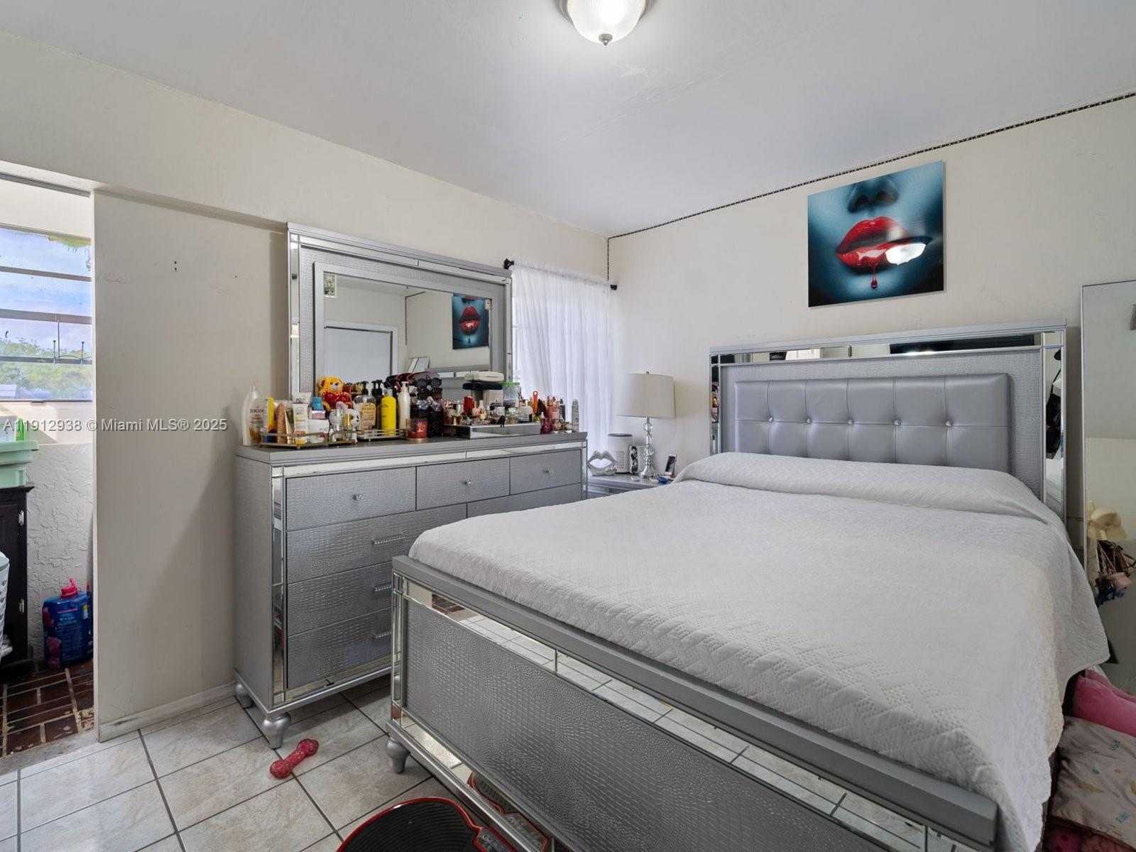 4470 NW 9th St #3 Miami, FL 33126