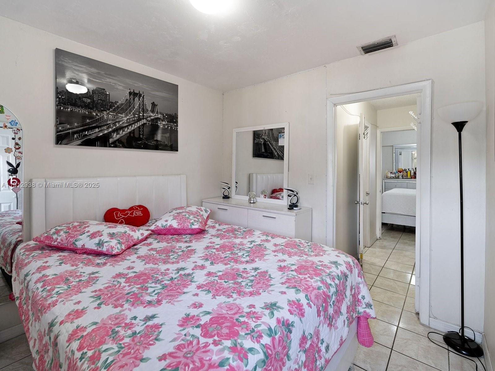 4470 NW 9th St #3 Miami, FL 33126