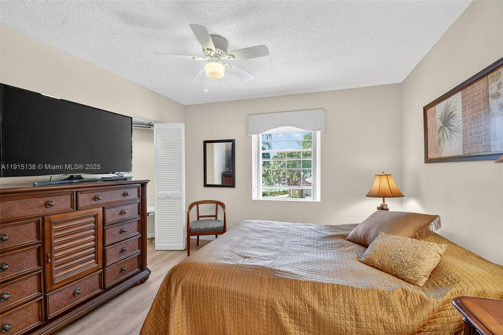 38 S Lakeshore Dr Hypoluxo, FL 33462