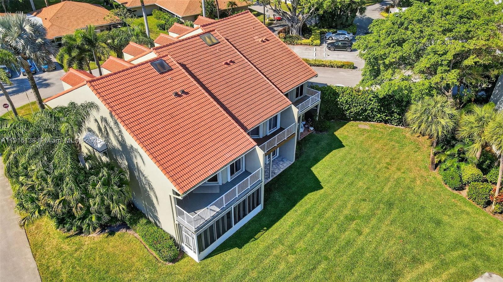 38 S Lakeshore Dr Hypoluxo, FL 33462