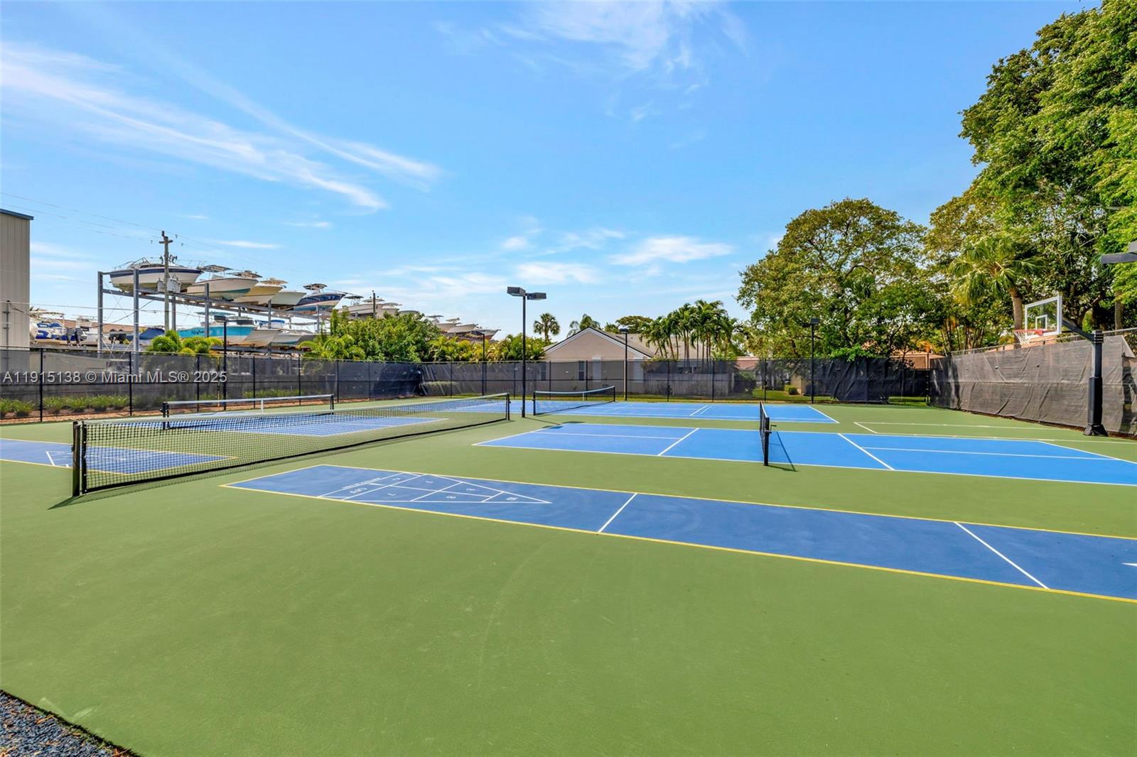 38 S Lakeshore Dr Hypoluxo, FL 33462