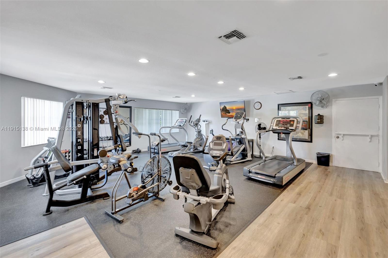 38 S Lakeshore Dr Hypoluxo, FL 33462