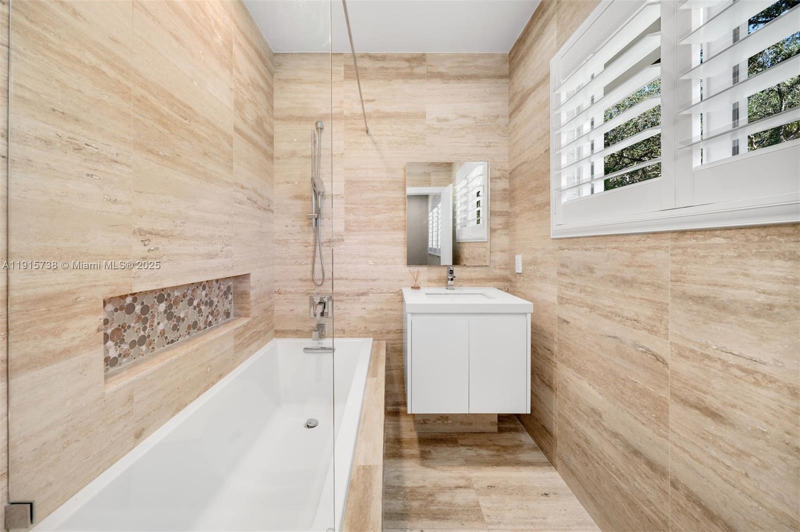 12050 Moss Rnch Rd Pinecrest, FL 33156