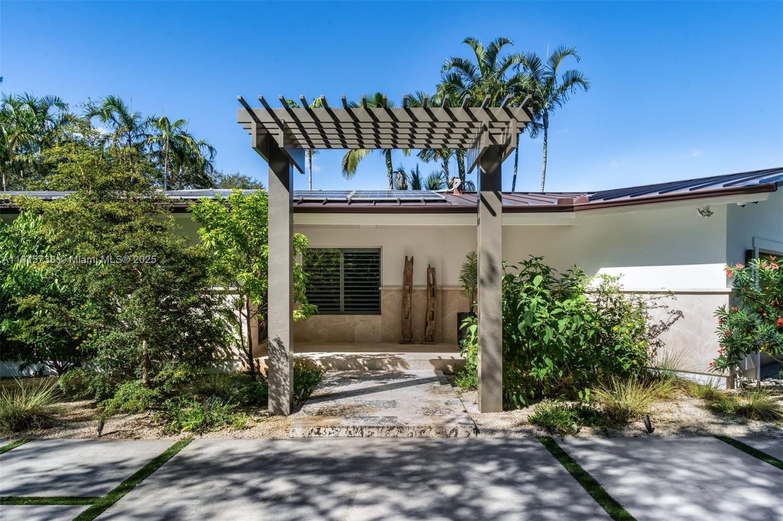 12050 Moss Rnch Rd Pinecrest, FL 33156