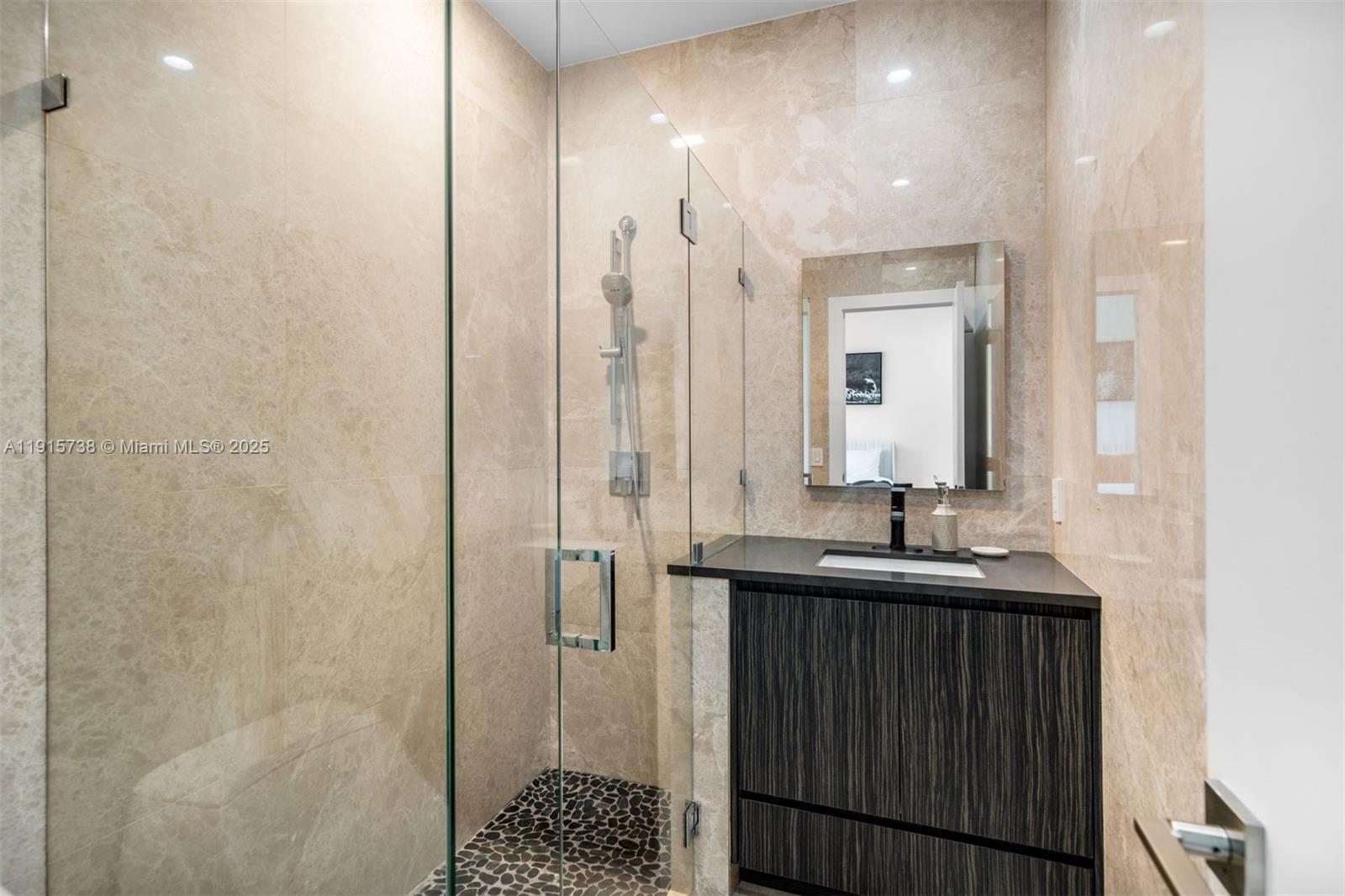 12050 Moss Rnch Rd Pinecrest, FL 33156