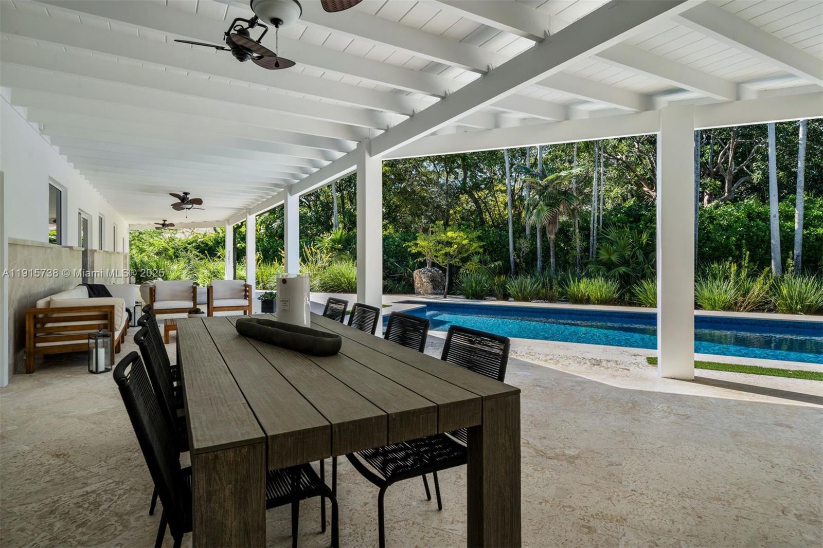 12050 Moss Rnch Rd Pinecrest, FL 33156