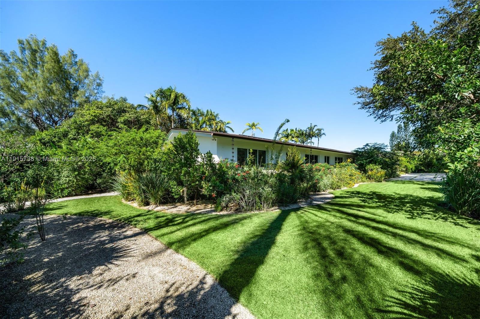 12050 Moss Rnch Rd Pinecrest, FL 33156