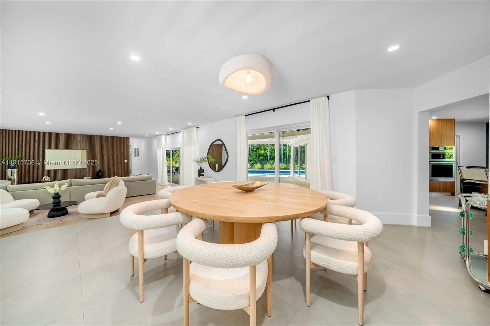 12050 Moss Rnch Rd Pinecrest, FL 33156