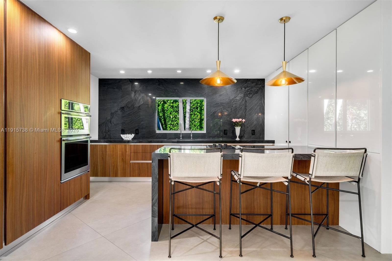 12050 Moss Rnch Rd Pinecrest, FL 33156